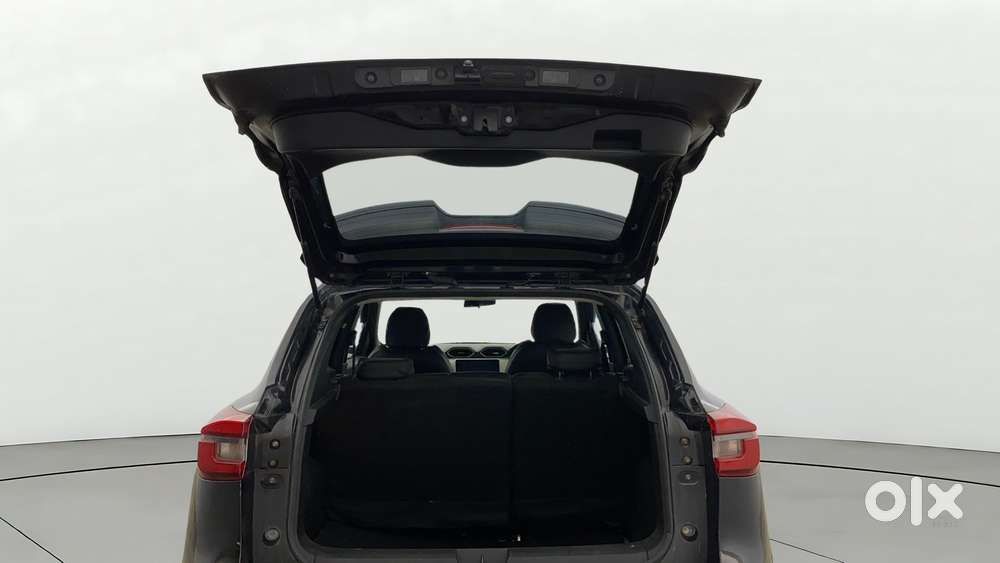 Nissan Magnite 1.0 Xv, 2022, Petrol