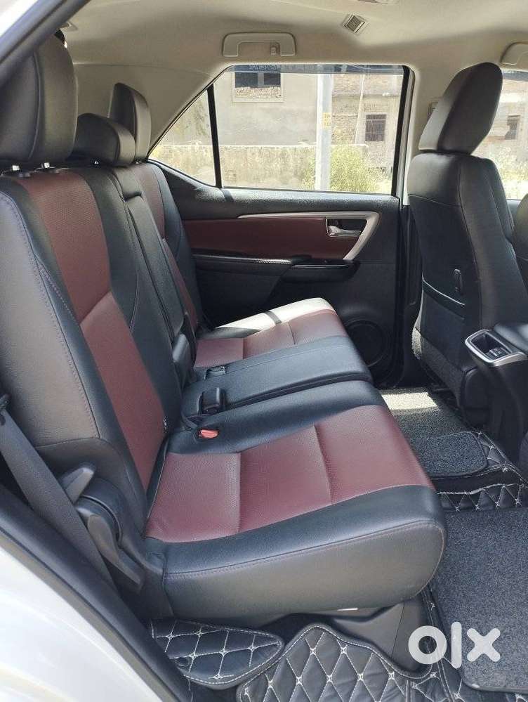 Toyota Fortuner Legender 4x2 At 2.8, 2024, Diesel