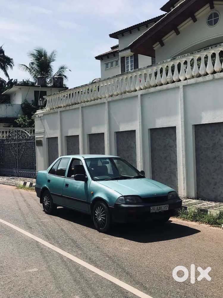 Maruti Suzuki Esteem 1996