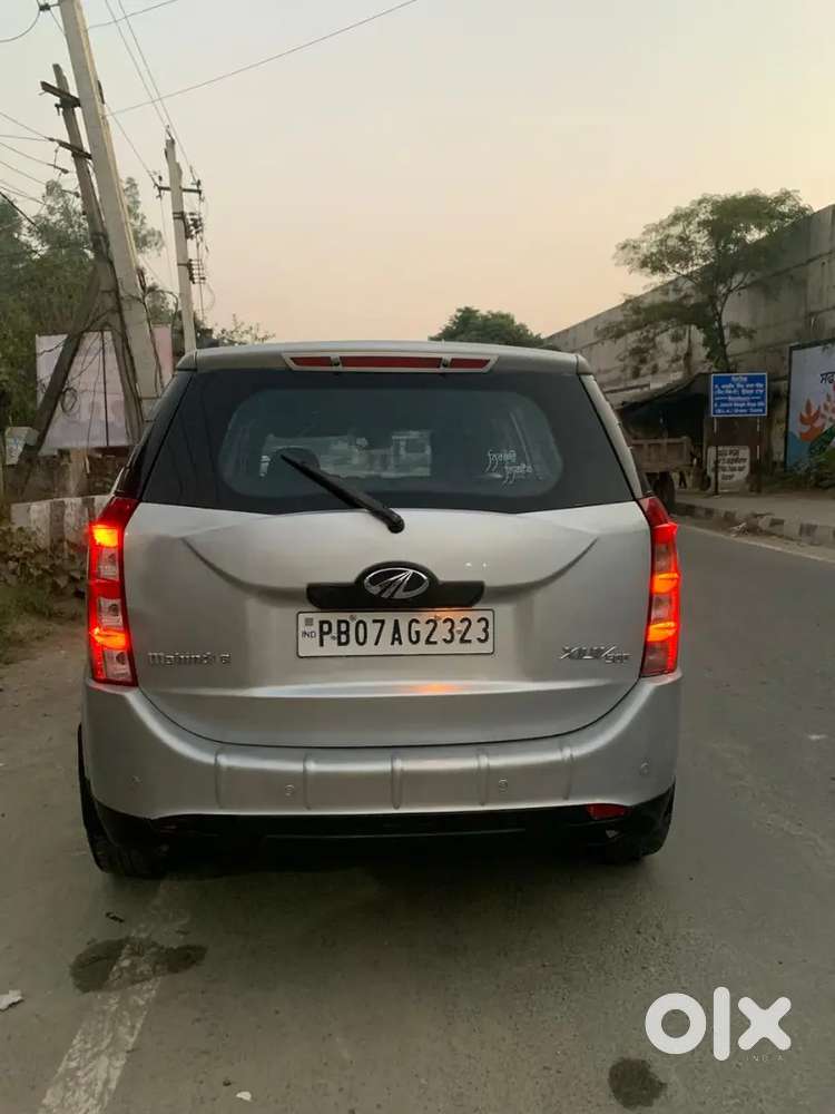 Mahindra Xuv 500 W8 2012