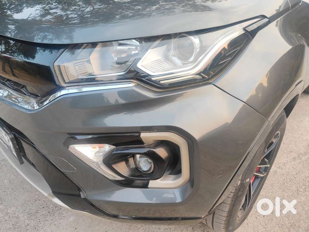 Tata Nexon 1.2 Revotron Xma Amt (s), 2020, Petrol