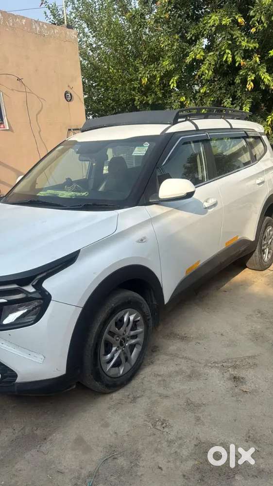 Kia Carens Clavis 2023 Variant