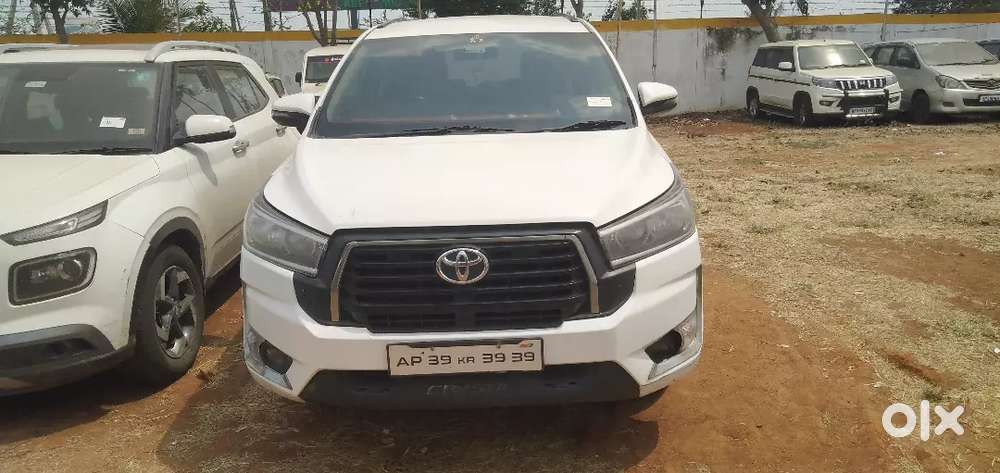 Toyota Innova Crysta 2.4 G 2017 Diesel 150000 Km Driven