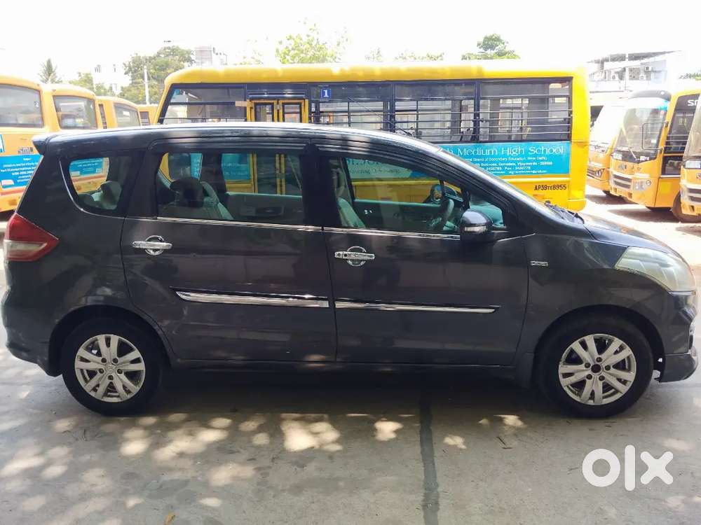 Maruti Suzuki Ertiga 2017 Diesel 92000 Km Driven