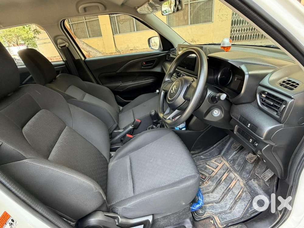 Lxi 2025 With Parking Sensors/reverse Camera/music System