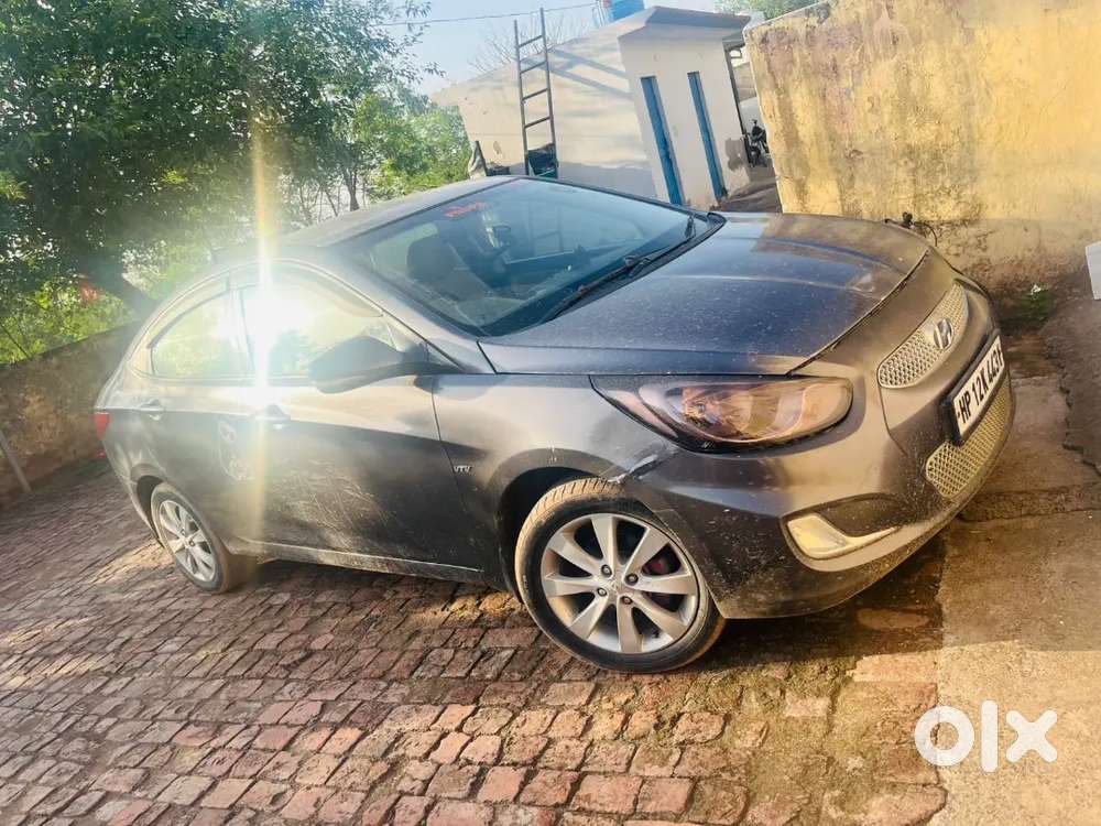 Hyundai Verna 2011 Petrol 130000 Km Driven