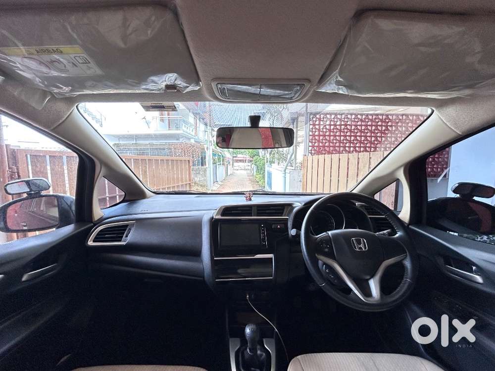 Honda Jazz Petrol Full Option