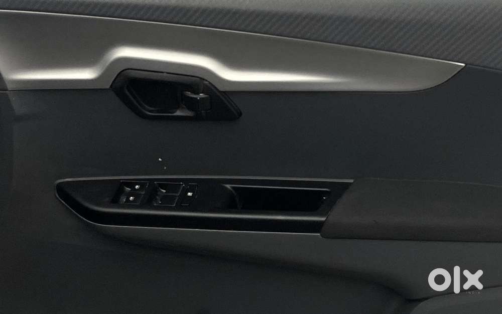 Mahindra Kuv 100 Mfalcon G80 K6 5str, 2017, Petrol