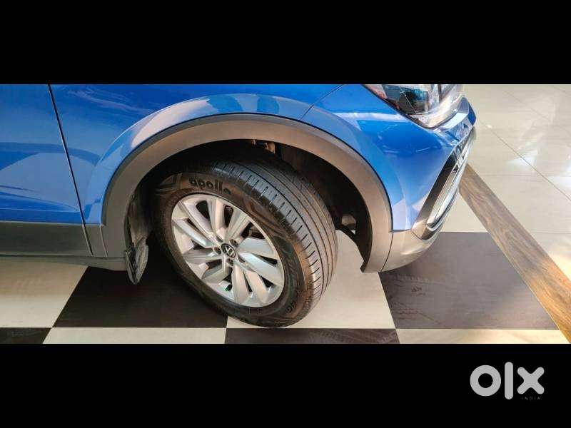 Volkswagen Taigun 1.0 Tsi Highline At, 2023, Petrol