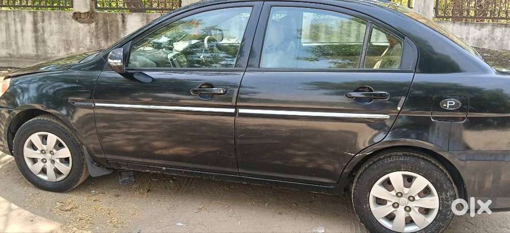 Verna. Hyundai