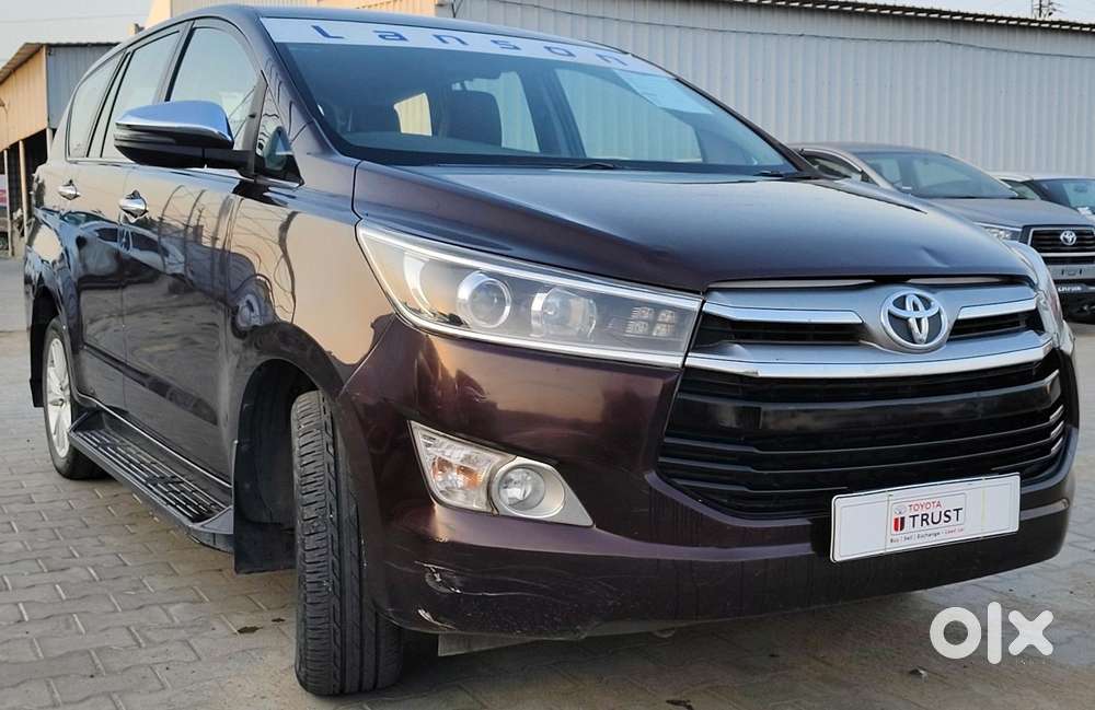 Toyota Innova Crysta [2020-ongoing] 2.4 Vx 8 Str, 2017, Diesel