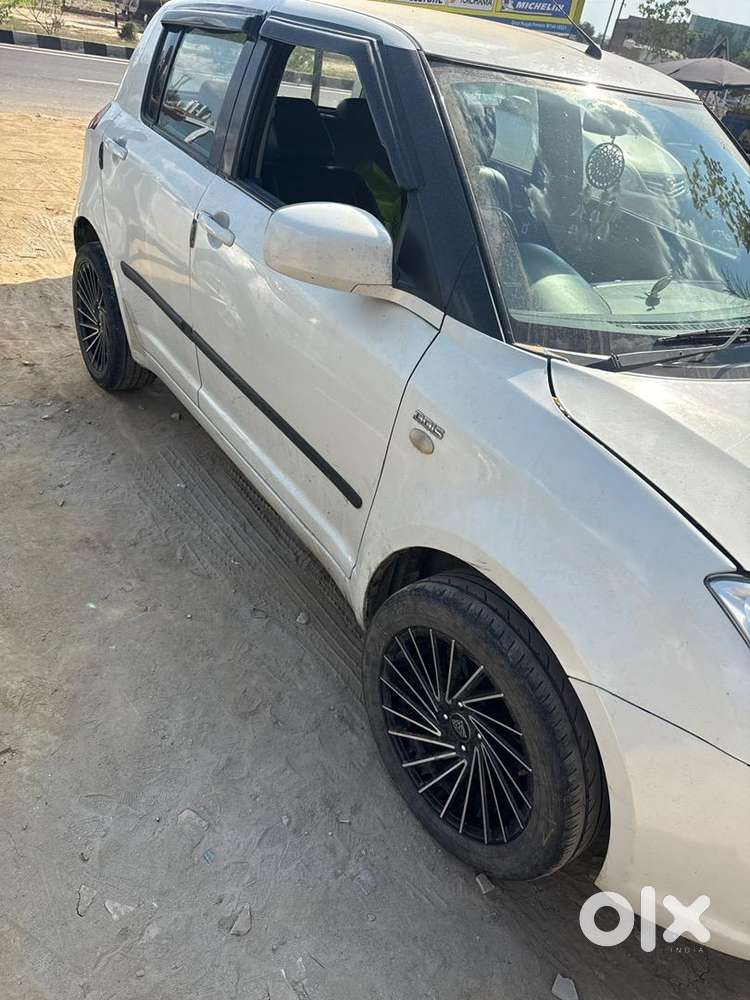 Maruti Suzuki Swift 2010