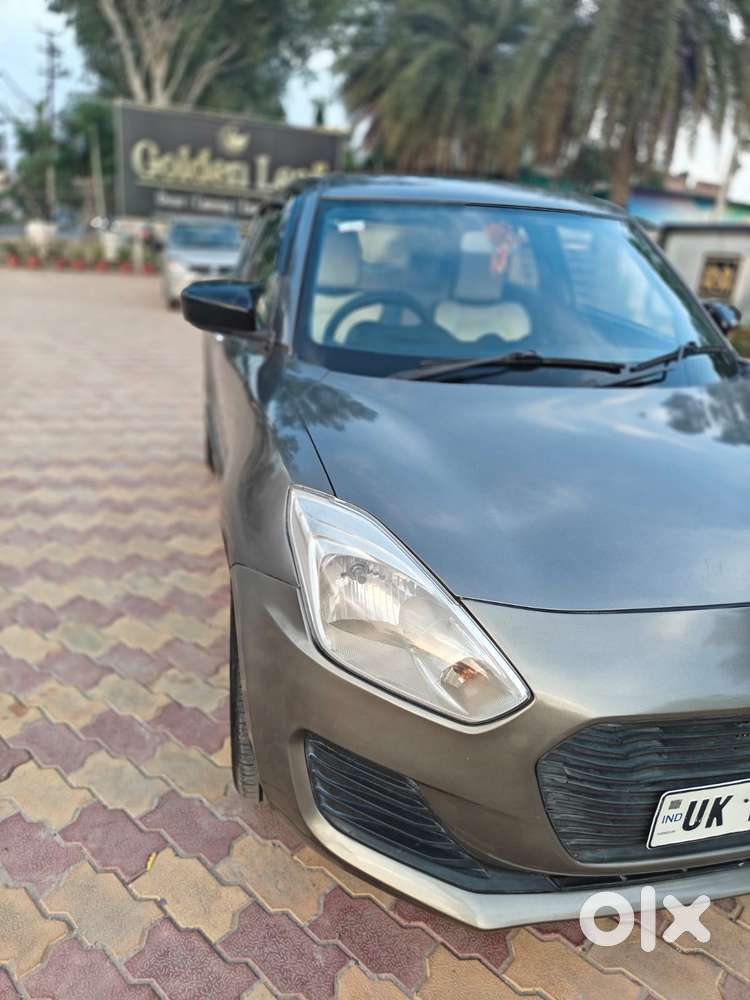 Maruti Suzuki Swift Vxi + Manual, 2022, Petrol