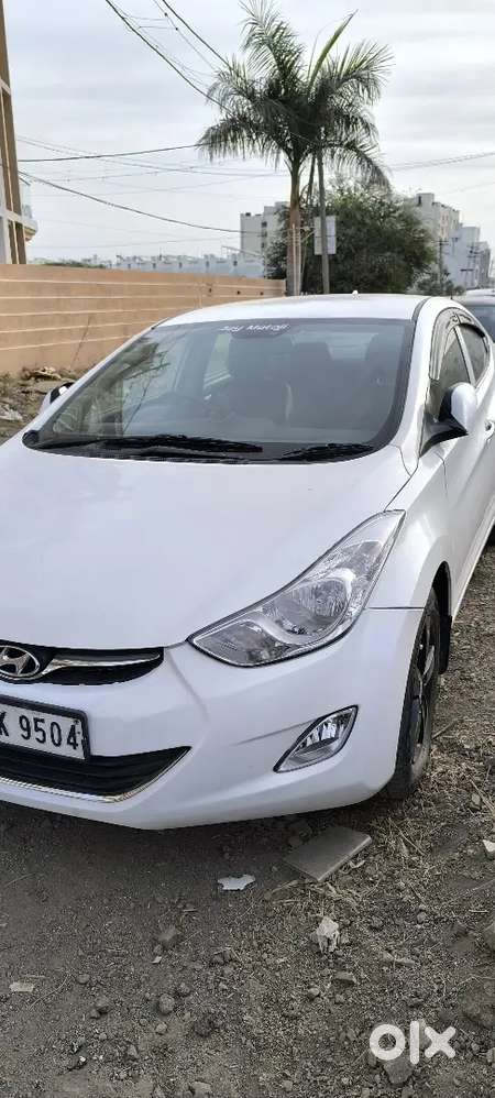 Hyundai Elantra 2012