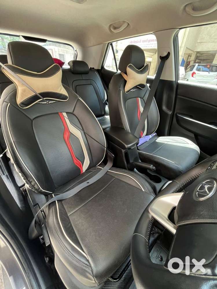 Hyundai Venue 2022 Petrol 25800 Km Driven