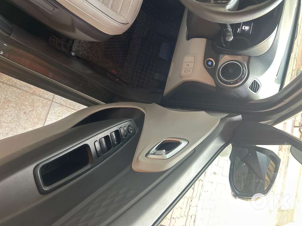 New 2025 Grandi10 Nios Sports O Auto Petrol, Less Km Driven