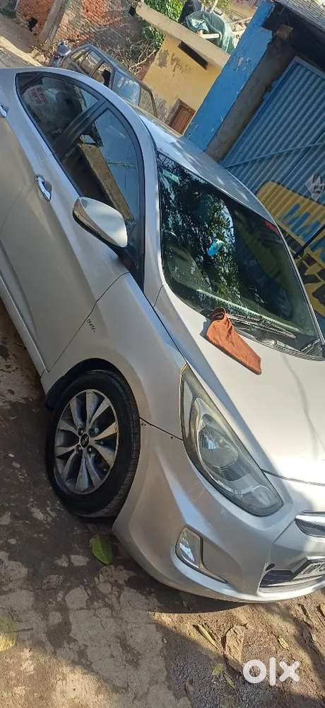 Hyundai Fluidic Verna 2014