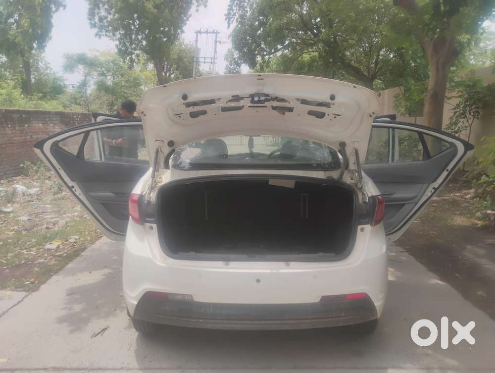Tata Tigor Xe, 2021, Petrol