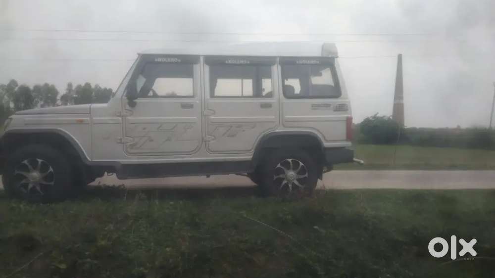 Mahindra Bolero 2016 Diesel 100000 Km Driven