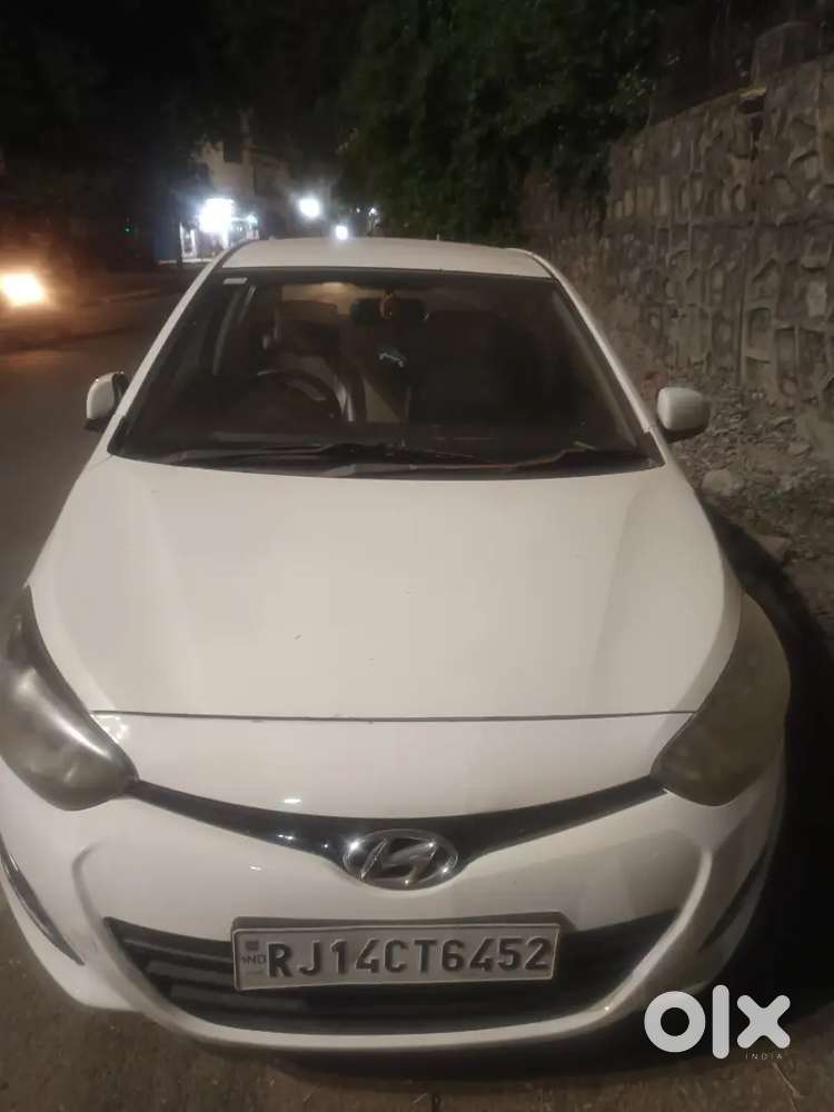 Hyundai I20 2013 Petrol Well Maintained