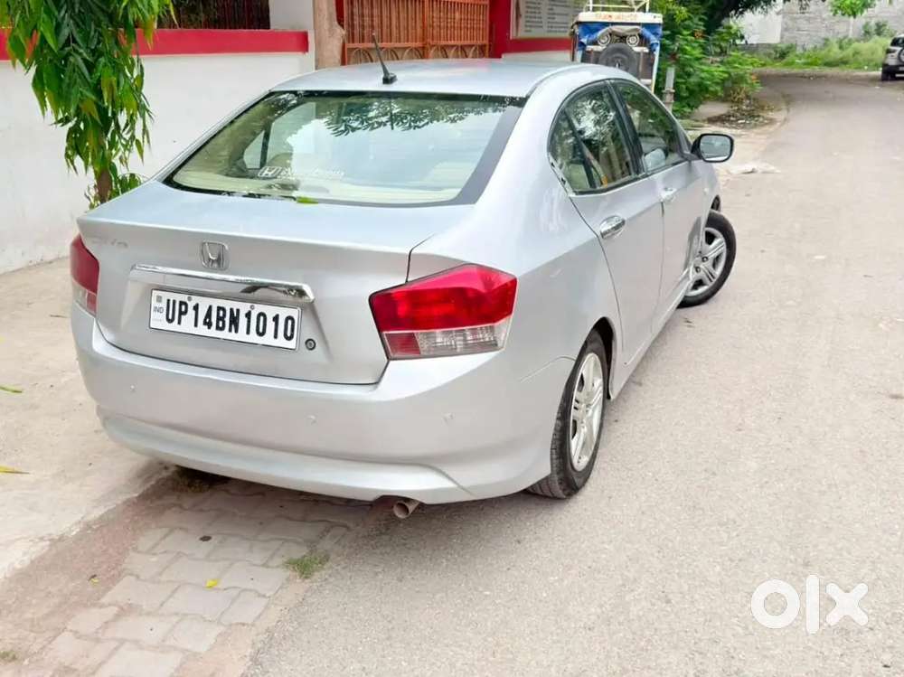 Honda City 1.5 V 2011
