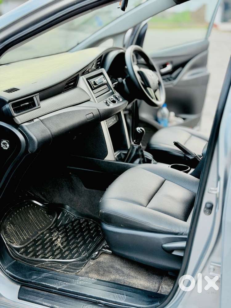 Toyota Innova Crysta 2.4 G Mt, 2017, Diesel