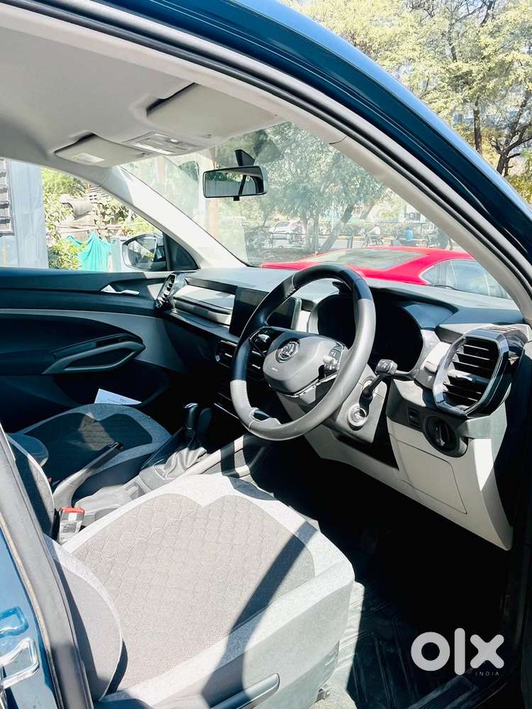 Skoda Kylaq Signature Plus, 2025, Petrol