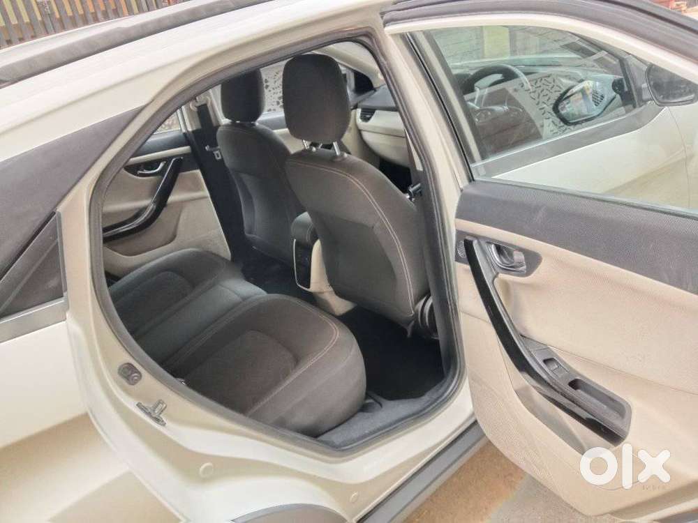 Tata Nexon Amt Xza Plus, 2021, Petrol