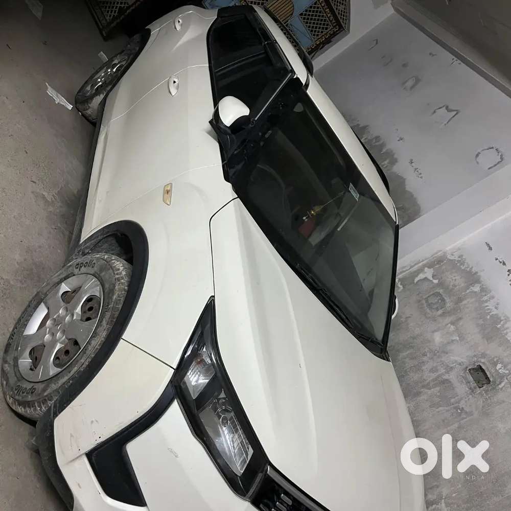 Mahindra Xuv300 1.5 W6 2023