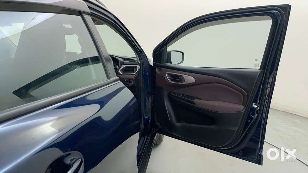 Maruti Suzuki Fronx Delta Plus 1.2l Ags, 2025, Petrol