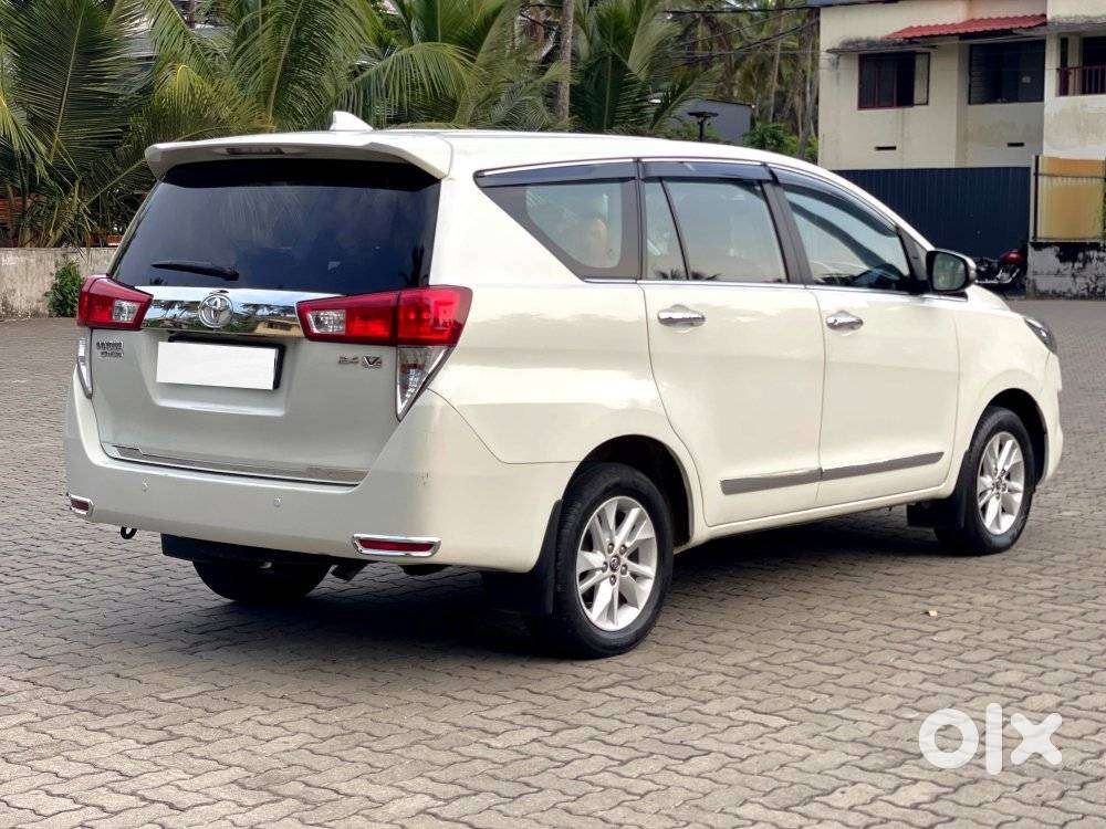 Toyota Innova Crysta 2.4 V 7 Str, 2018, Diesel