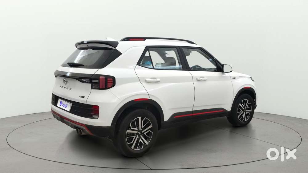 Hyundai Venue N Line 1.0 N8 Turbo Dct, 2022, Petrol