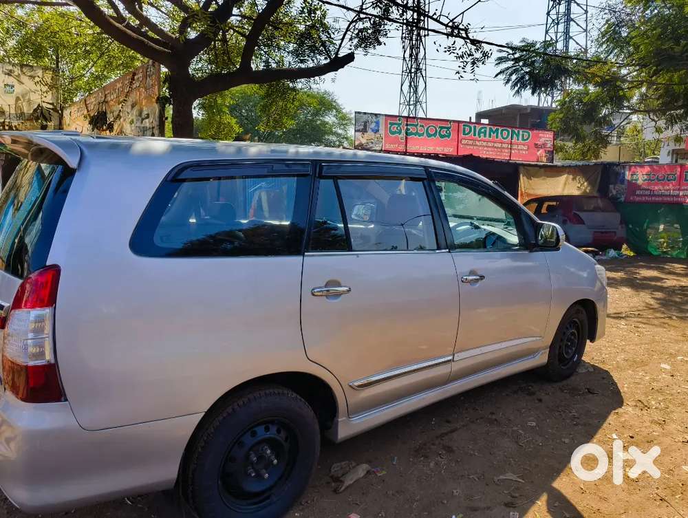 Toyota Innova 2015 Diesel 190000 Km Driven