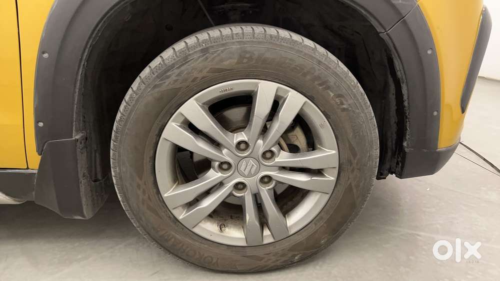 Maruti Suzuki Vitara Brezza Zdi+ Dual Tone Mt, 2017, Diesel