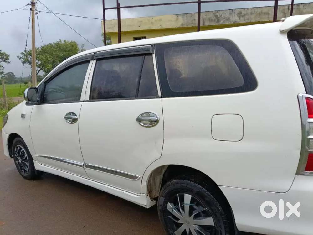 Toyota Innova Diesel 2014