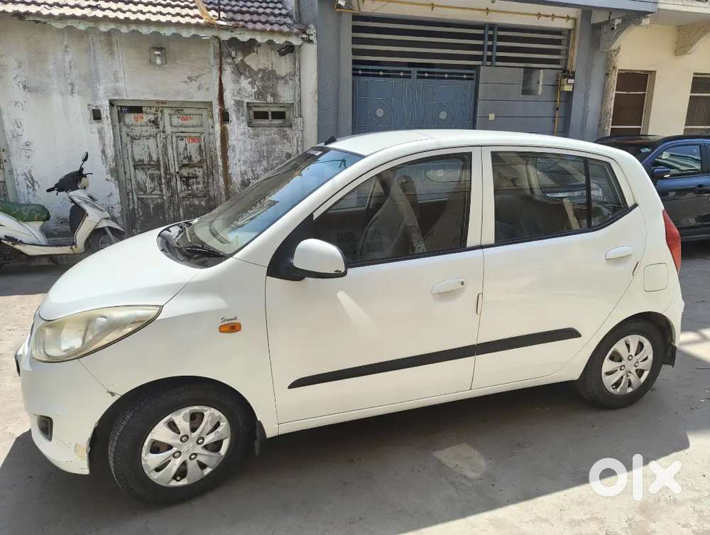 Hyundai I10 2012 Cng & Hybrids 142000 Km Driven