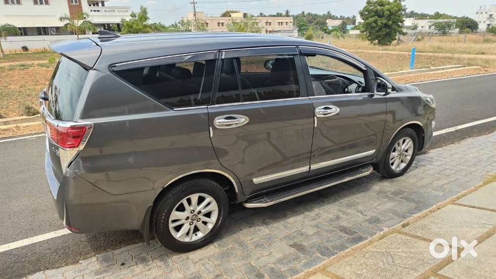 Toyota Innova Crysta 2.4 Gx Mt 8s, 2016, Diesel