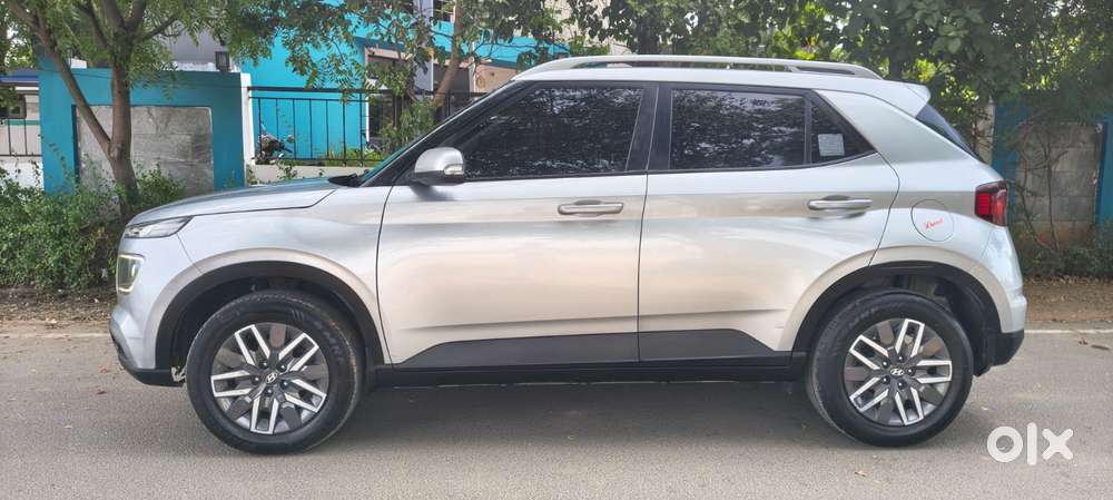 Hyundai Venue Sx (o) Mt 1.5 Diesel, 2021, Diesel