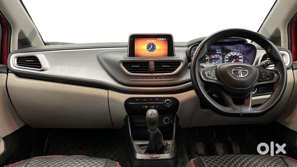 Tata Altroz 1.2 Xt, 2022, Petrol