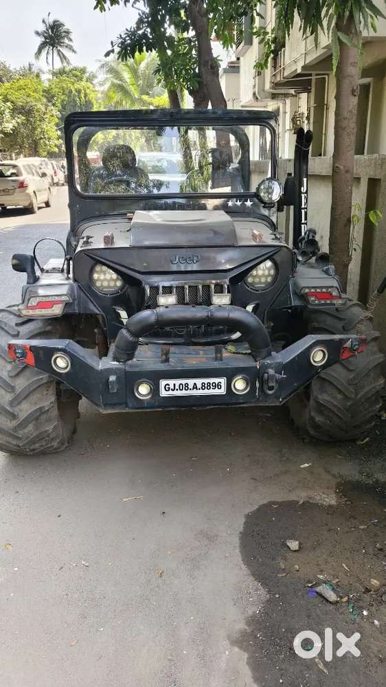 Mahindra Jeep Classic 2022