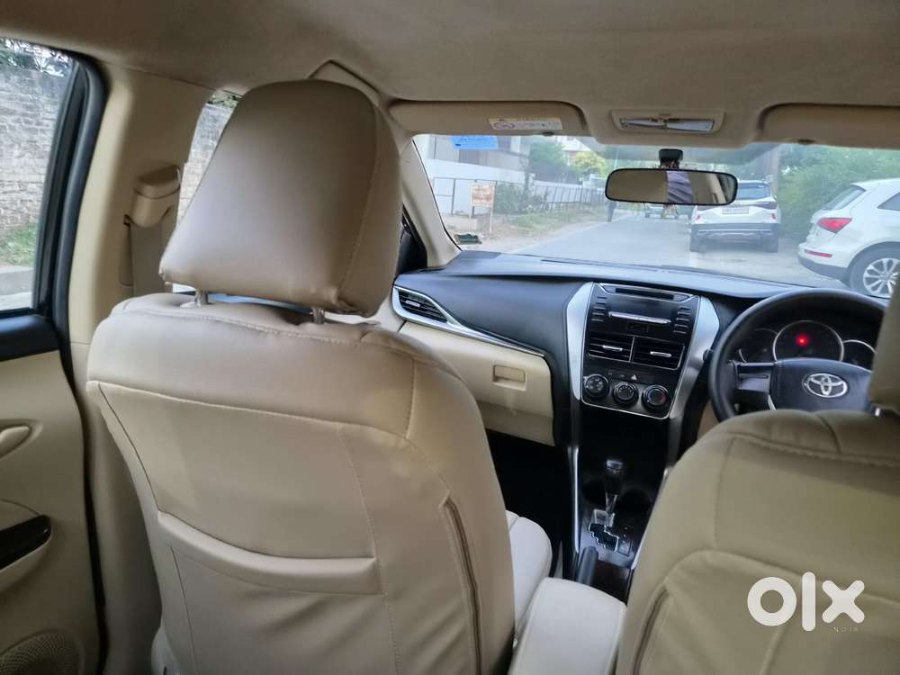 Toyota Yaris J Cvt, 2019, Petrol