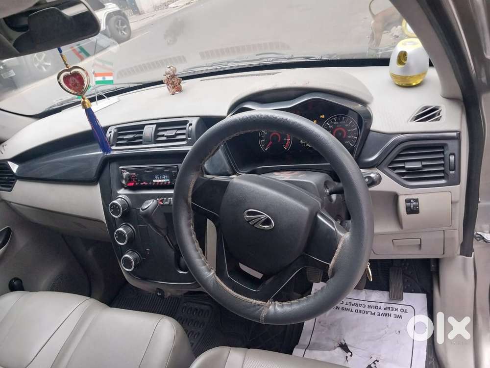 Mahindra Kuv 100 G80 K2, 2017, Petrol