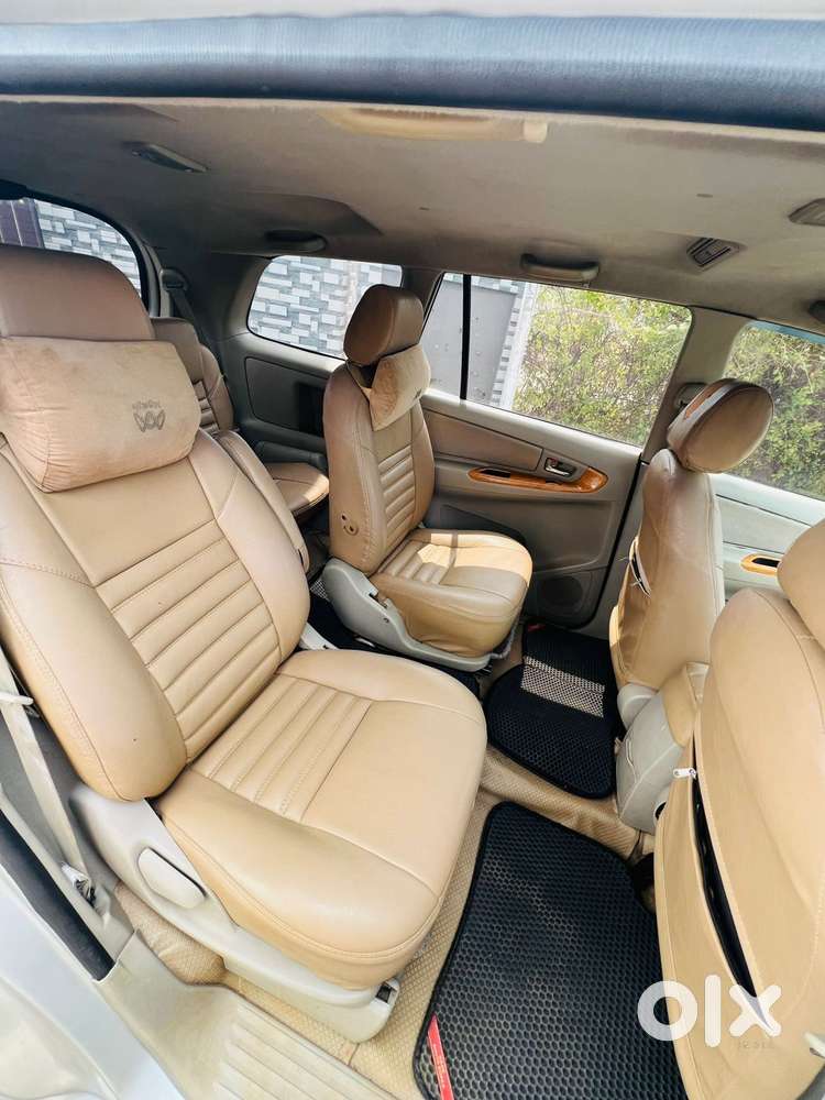 Toyota Innova 2.5 V 7 Str, 2011, Diesel