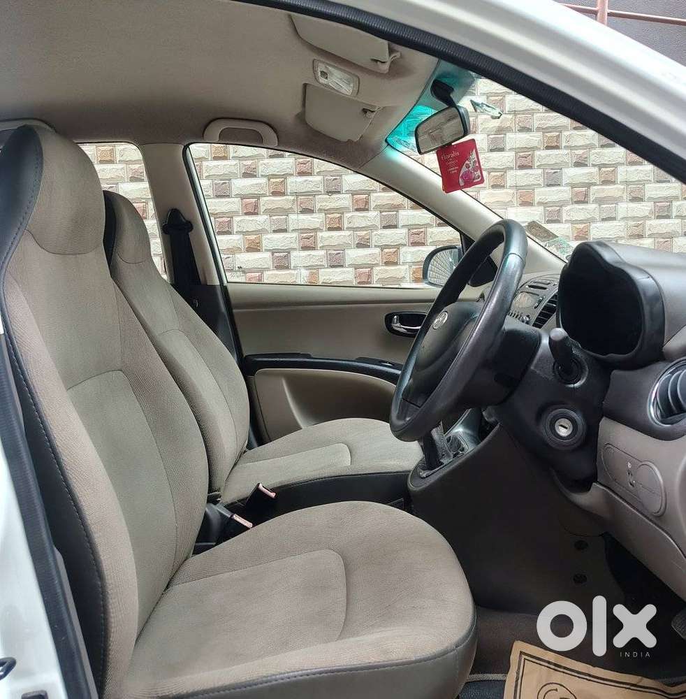 Hyundai I10 Sportz, 2012, Petrol