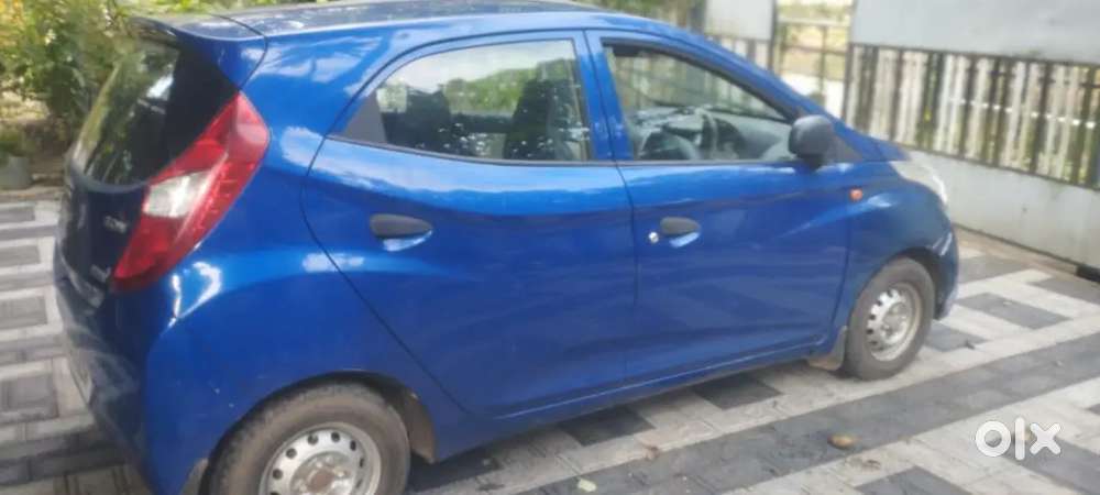 Hyundai Eon 2016 Petrol 41250 Km Driven,215000