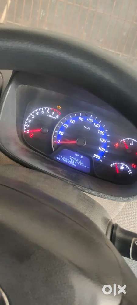 2018 Hyundai Xcent Base . बैटरी और टायर नए है