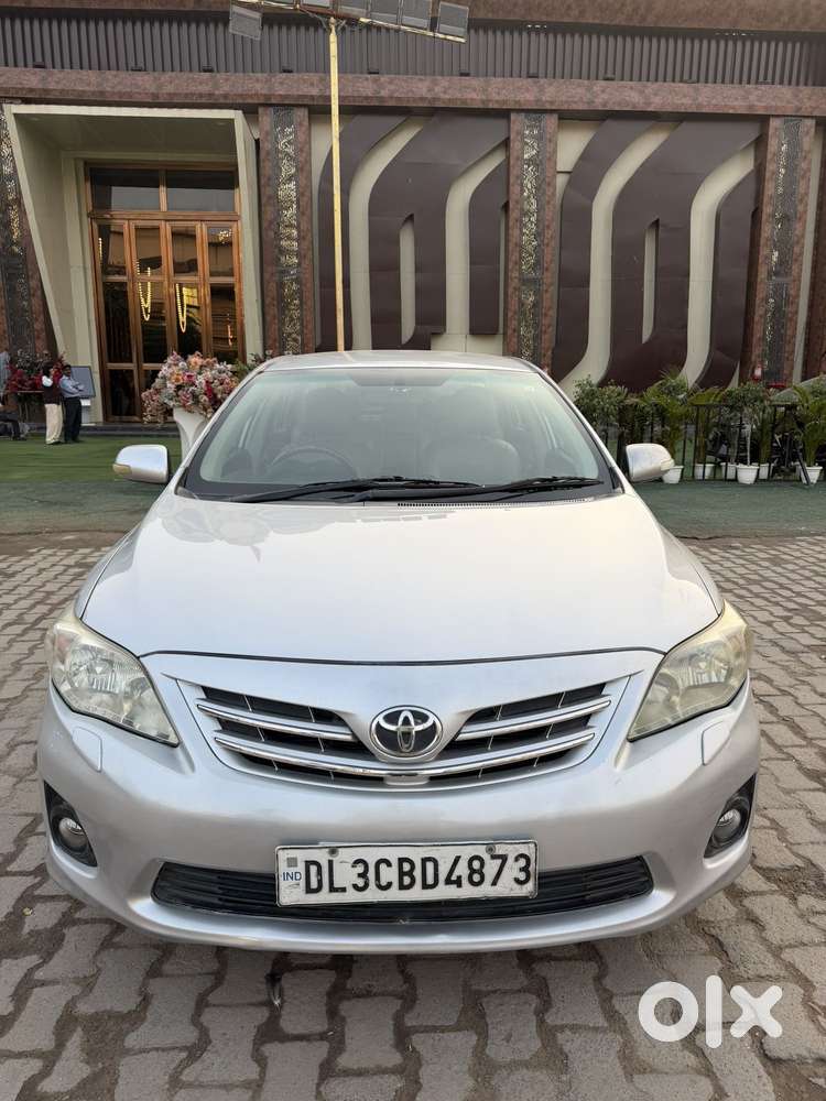 Toyota Corolla Altis 1.8 Sportz, 2011, Petrol