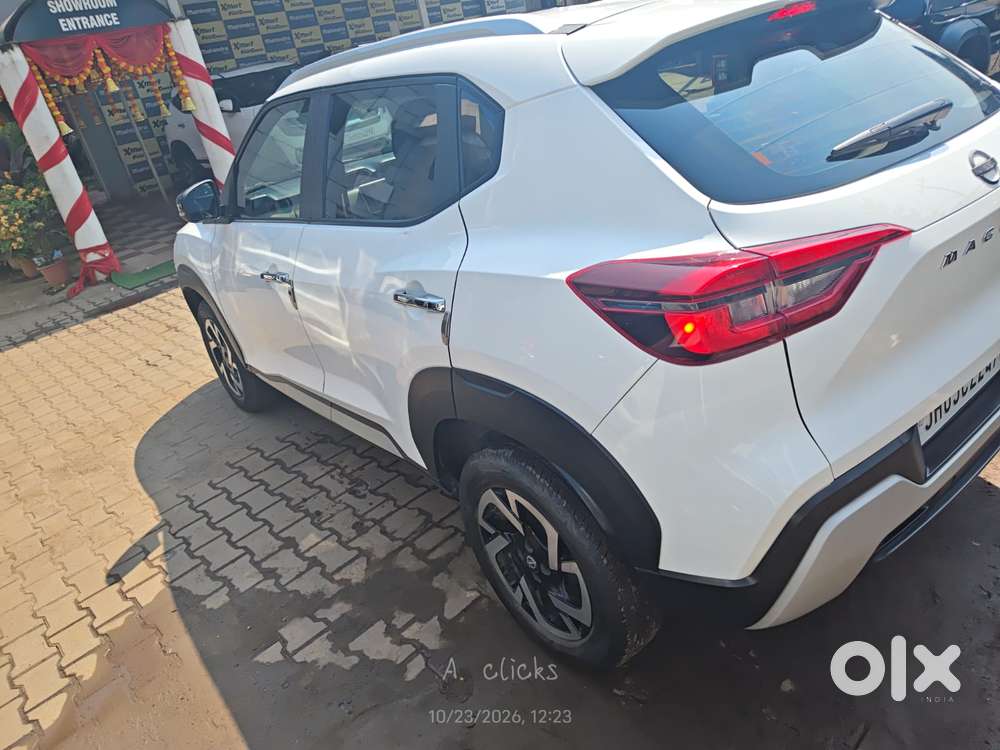 Nissan Magnite 1.0 Xv, 2021, Petrol