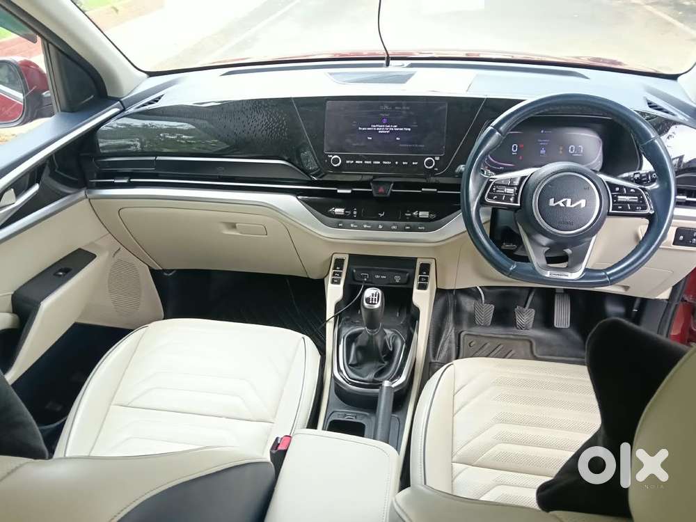 Kia Carens 1.5 Luxury Plus Turbo 7 Str, 2022, Petrol