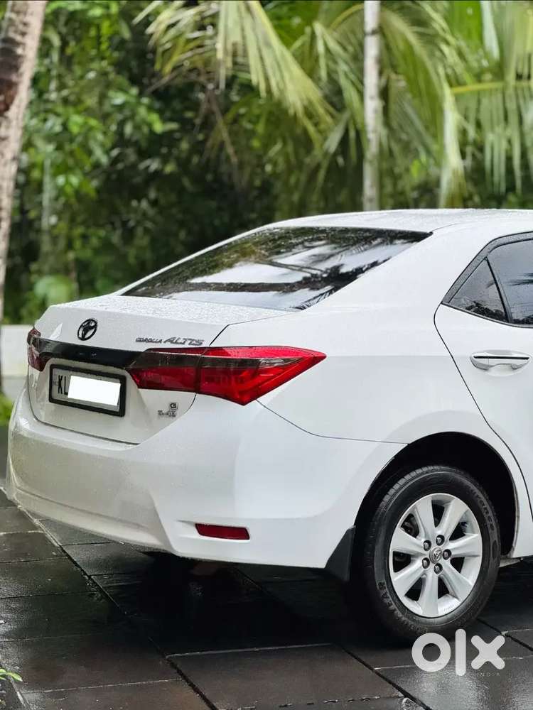 Toyota Corolla Altis 2015